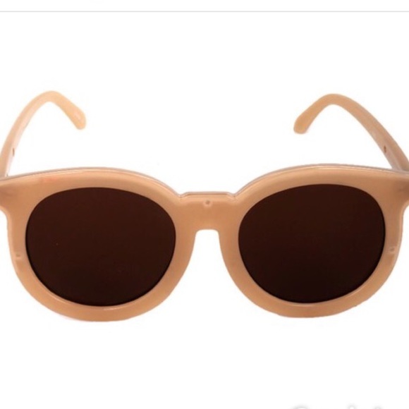 ✨LAST ONE ✨Fabulous trendy peepers sunglasses - Picture 3 of 6